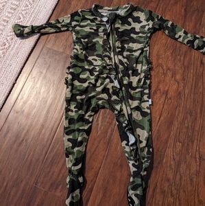 Posh Peanut bamboo footie